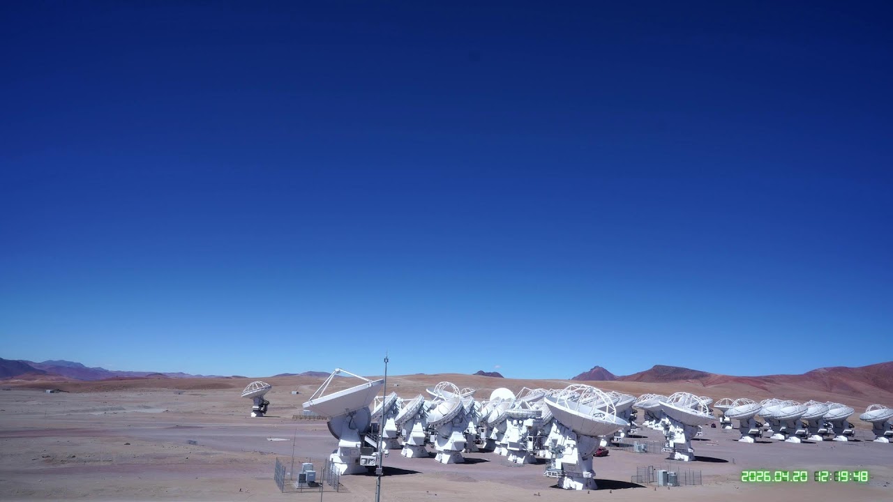 The Atacama Large Millimeter/submillimeter Array (ALMA) and Starry sky LIVE, Chile - YouTube