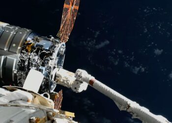 Huge Northrop Grumman Cygnus XL cargo ship arrives at space station