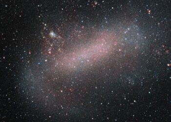 This may be the daughter of one of our universe’s 1st stars. Scientists call it an ‘ancient immigrant’