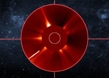 Watch Comet MAPS get destroyed by cataclysmic fragmentation near the sun