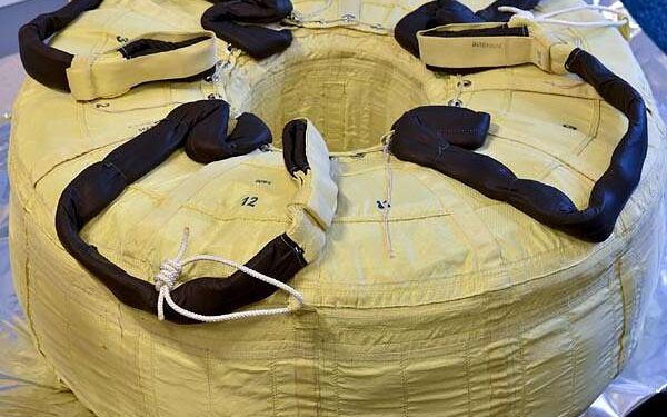 ExoMars Rosalind Franklin Parachute Baked Sterile at ESTEC Ahead of 2028 Mars Mission