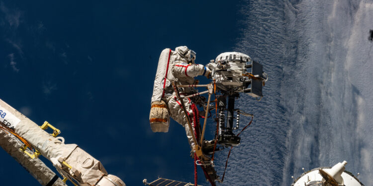 NASA Sets Coverage for Roscosmos Spacewalk Outside Space Station